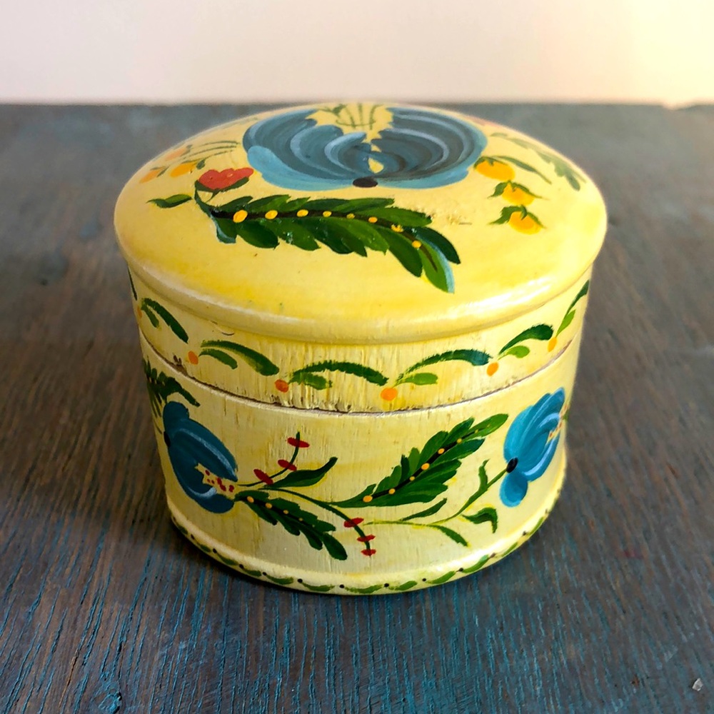 Handmade Tole Painted Round Wooden Box
